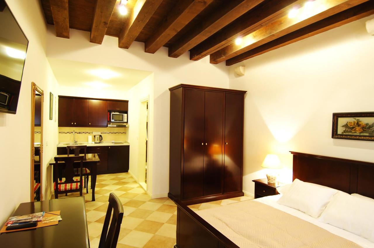 Sunce Palace Apartments With Free Offsite Parking Dubrovnik Exterior photo